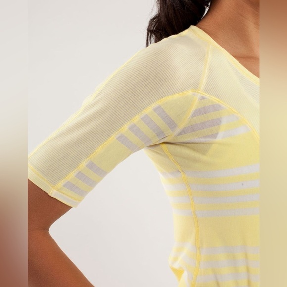 Lululemon Puri Tee Short Sleeve
Tonka Stripe Mellow Lemon / Mellow Lemon Sz 6 - Picture 2 of 8